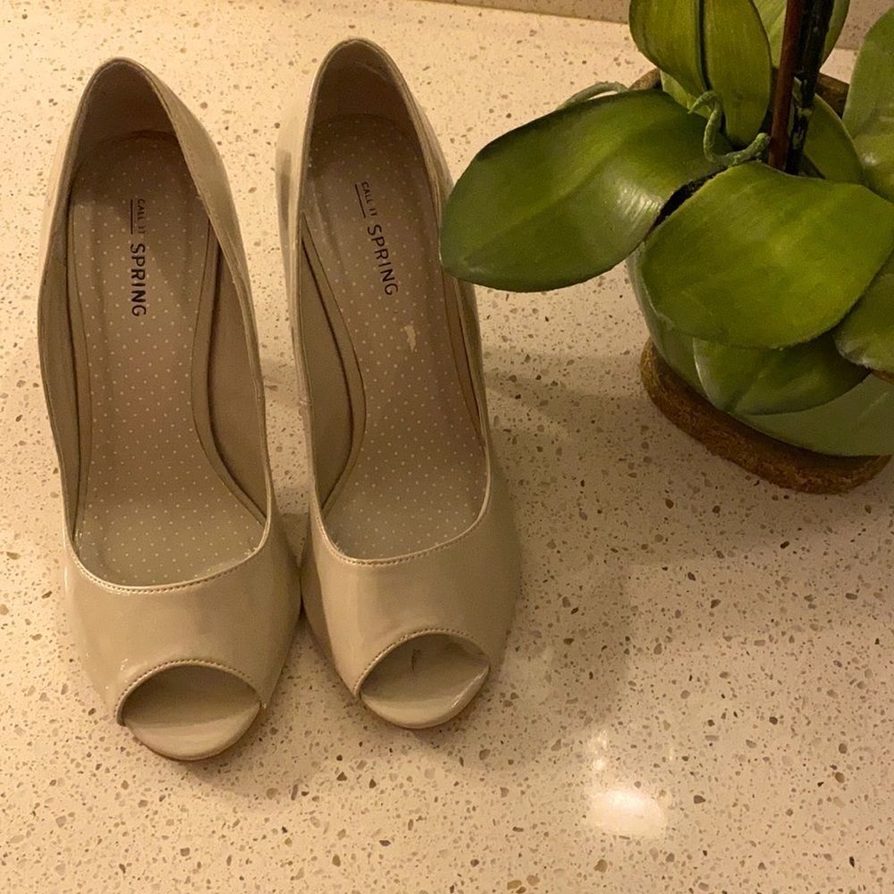 🔥NEW🔥Women’s Call It Spring Heels